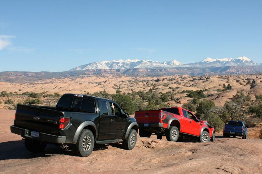  Ford F-150 SVT Raptor 2012 года  (фото 18 из 56)
